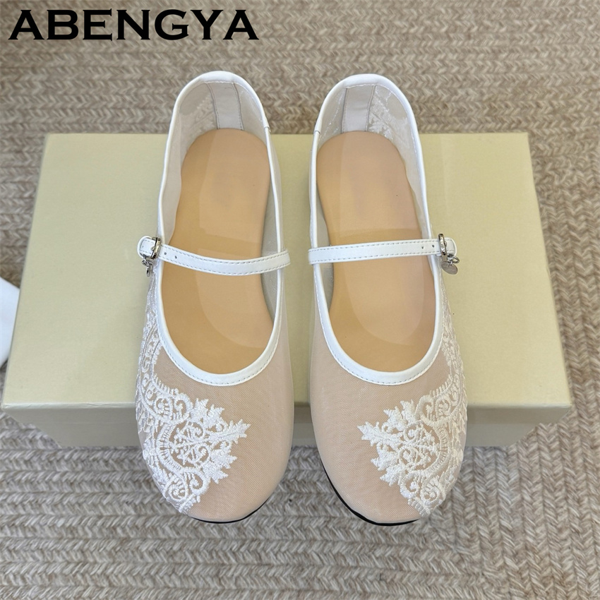 Lace Embroidery Flat Shoes for - огляд і ціна Embroidery Designer