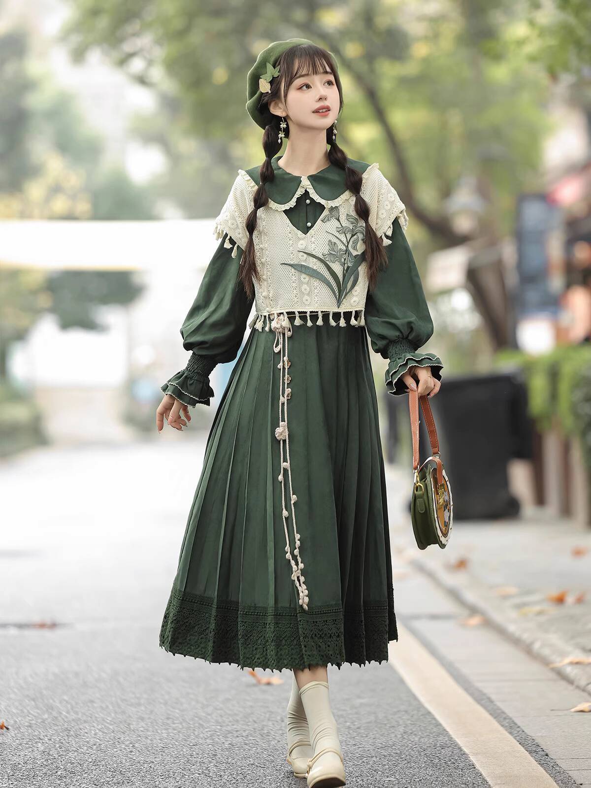 New Chinese Style Vintage Gree - огляд і ціна Embroidery Style