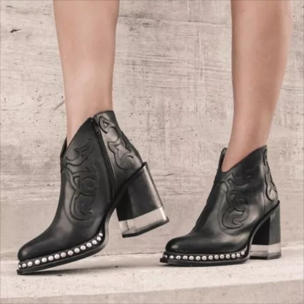 New Autumn Winter Women Ankle  - огляд і ціна Embroidery On Socks